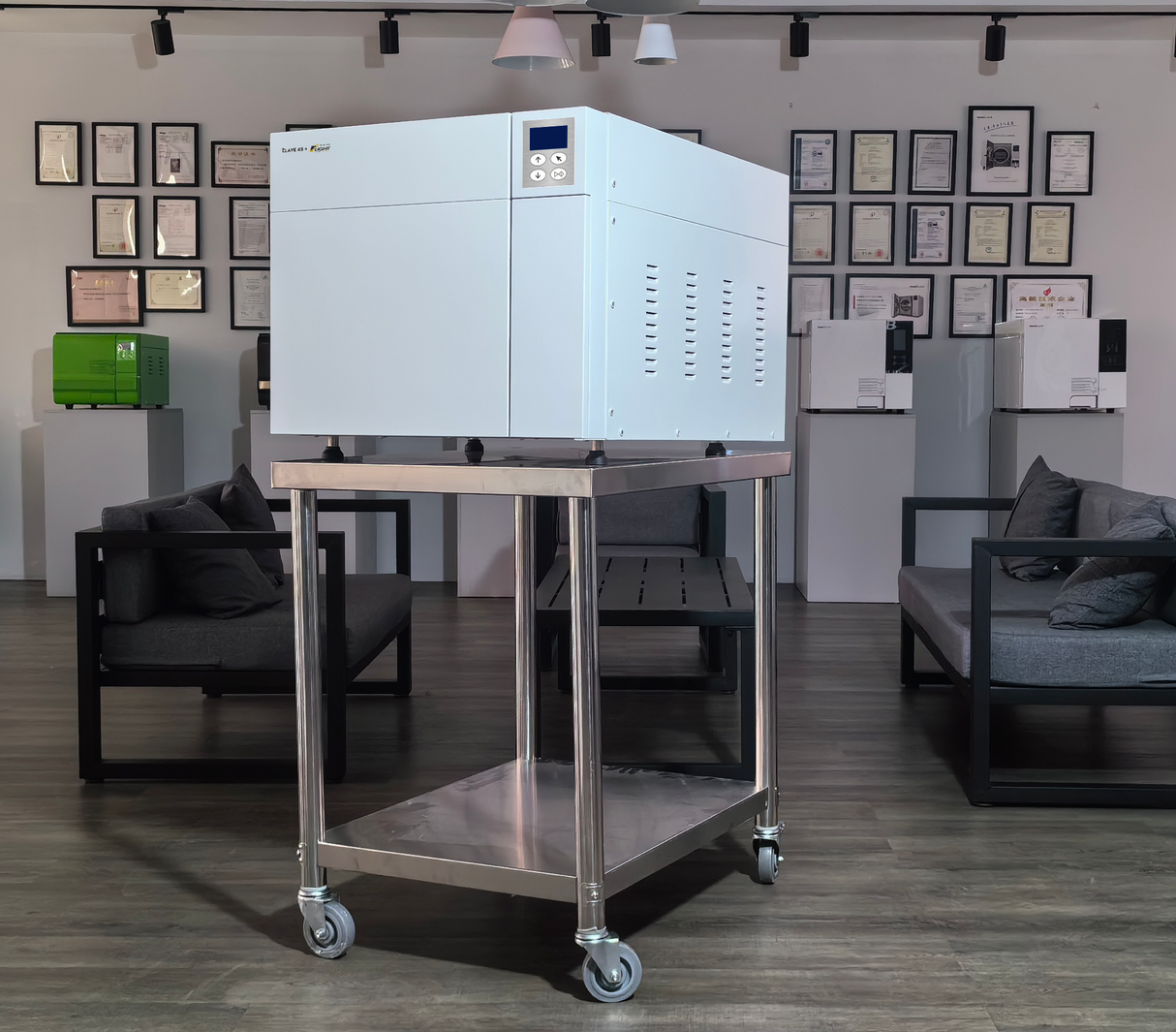 Flight Autoclave Clave45+ with Compressor, A9007-45+