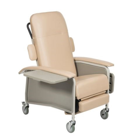 Drive Medical D577 Clinical Recliner – 4-Position Medical Chair for Dialysis & Cardiac Care